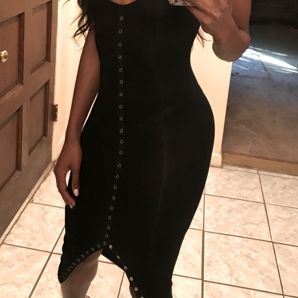 Ribbed black midi dress with split button detail - Picture 4 of 10